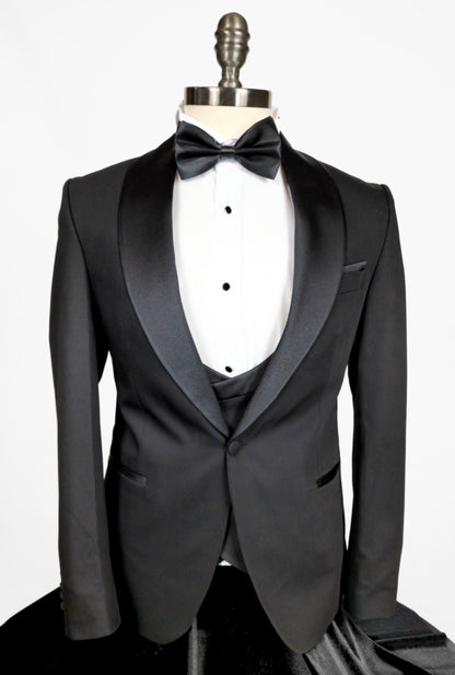 Timeless Black Slim-Fit Tuxedo